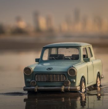 On-Vehicle Advertising: DOOH With a Difference
